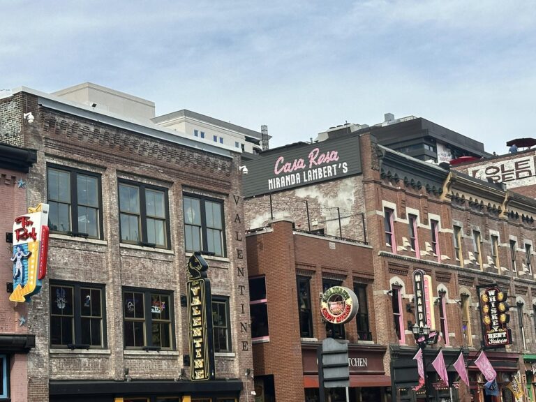 Nashville Travel Guide: Where to Eat, Stay & Experience Broadway