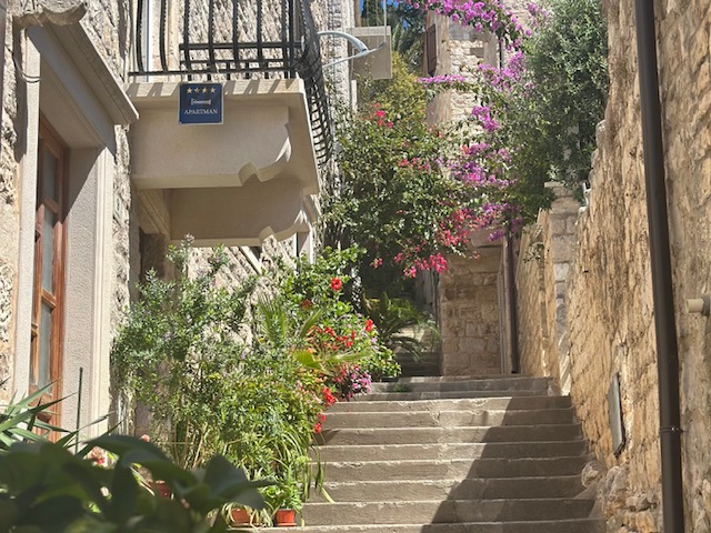Hvar streets