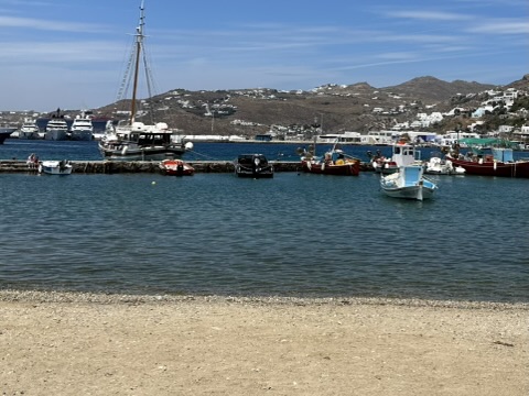 mykonos-harbor-catamaran-cruise