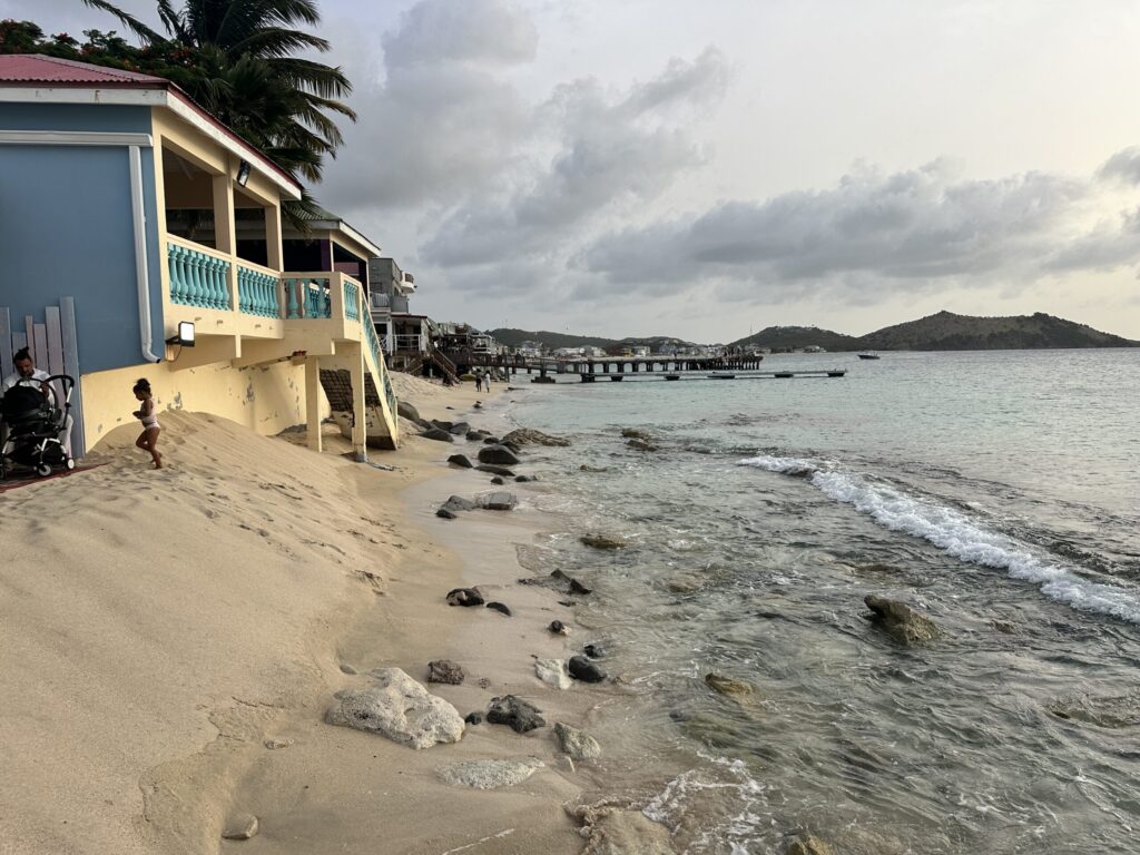 Calmos Cafe Grand Case