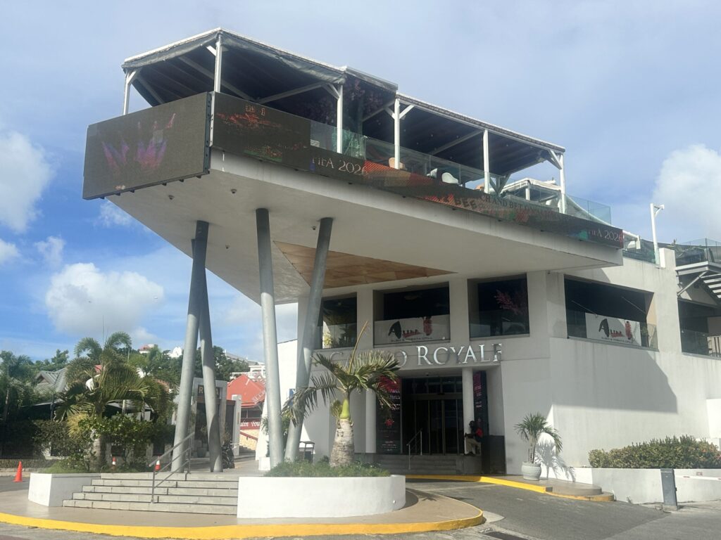 mimosa sky lounge bar
